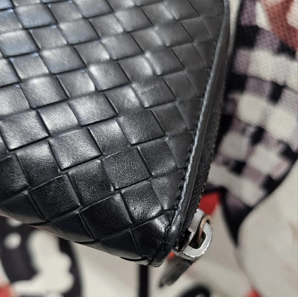BOTTEGA VENETA Leather Intrecciato Nappa Zip-Around Wallet